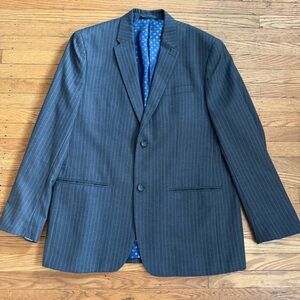 Perry Ellis Men’s Gray Pinstripe Blazer Size 46R ,two button, formal, preppy